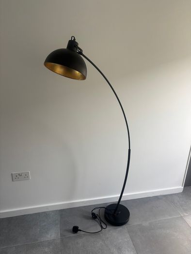 Floor lamp