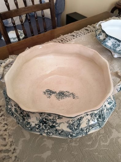 Wedgewood -Semi Royal Worcester
