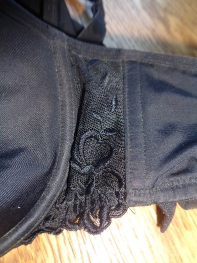 La Senza Ladies Black Bra for sale