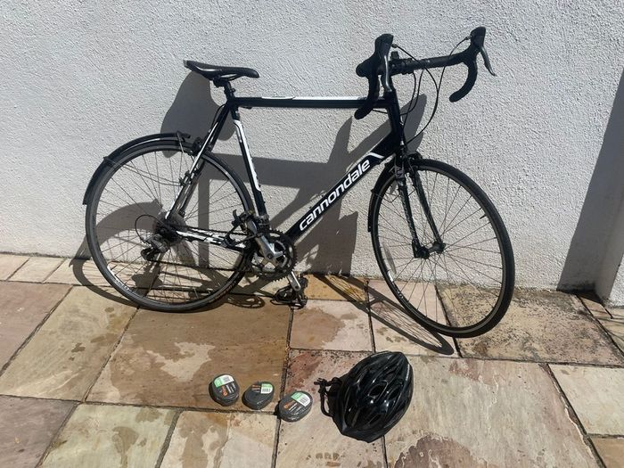 Cannondale 61cm frame road bike