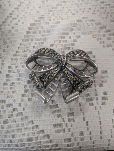 Silver brooch with marcasite