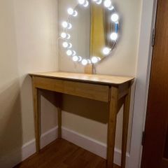 Dressing / Makeup Table with Hollywood LED Lights