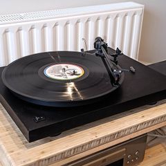 Pro-Ject debut turntables upgraded version with better plater Ortofon included with the original cover