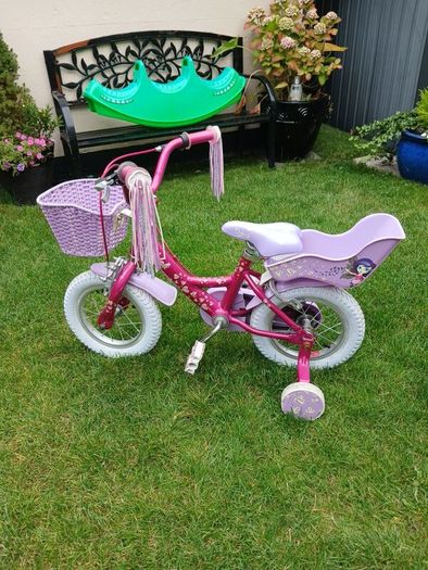 12" kids bikes with stabilisers
