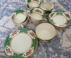 Beautiful vintage Sampson Bridgwood Tea set