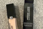 Givenchy Prisme Libre foundation