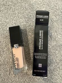 Givenchy Prisme Libre foundation