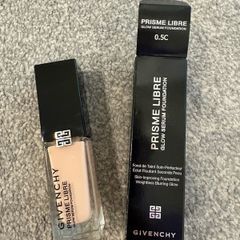 Givenchy Prisme Libre foundation