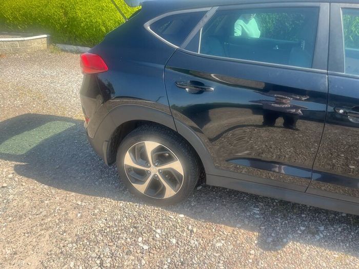 Hyundai tuscon