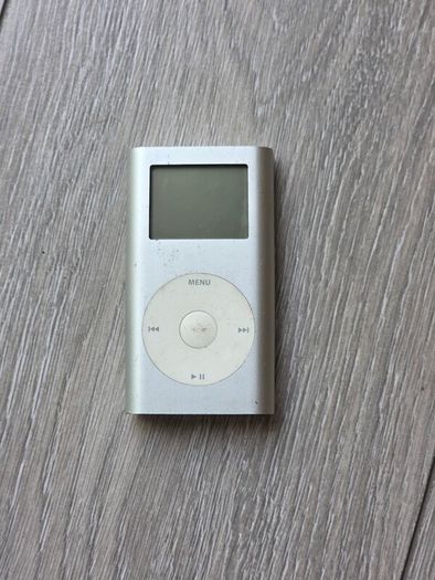 iPod Mini 1st Gen (Free Post)