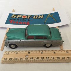 Spot on. Tri-ang. Bentley saloon. Model number 102. Excellent condition