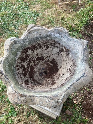 Vintage Cast Stone Classical Garden Urn & Decorative Plinth Set