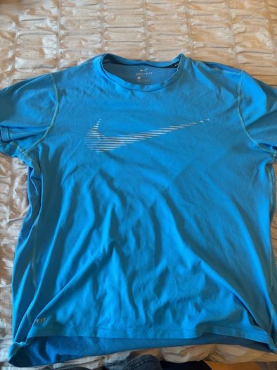 26 items of large Nike gym wear