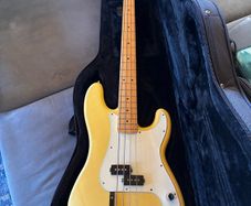 Fender Player Precision Bass