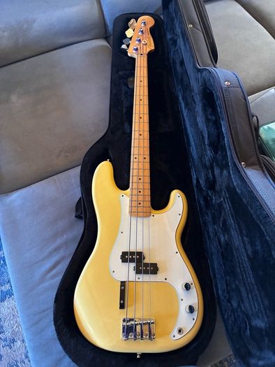 Fender Player Precision Bass