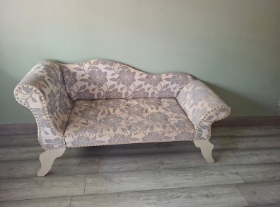 Chaise Lounge