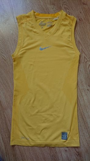 Nike Top + Golddigga leggings + Workout Jacket   Size 10