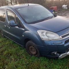 08 Berlingo multispace breaking for parts