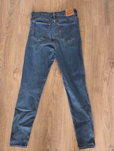 Levi's womens jeans 310 shaping (28W, 30L)