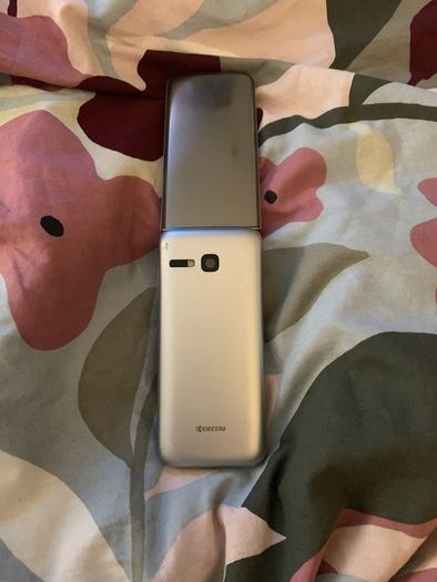 Japanese Android Keitai Flip Phone Dingo Kyocera 902KC