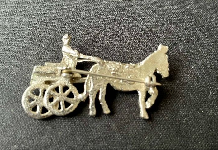 Brooch