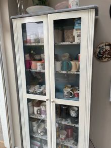 display cabinet