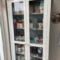display cabinet
