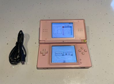 Nintendo DS Lite