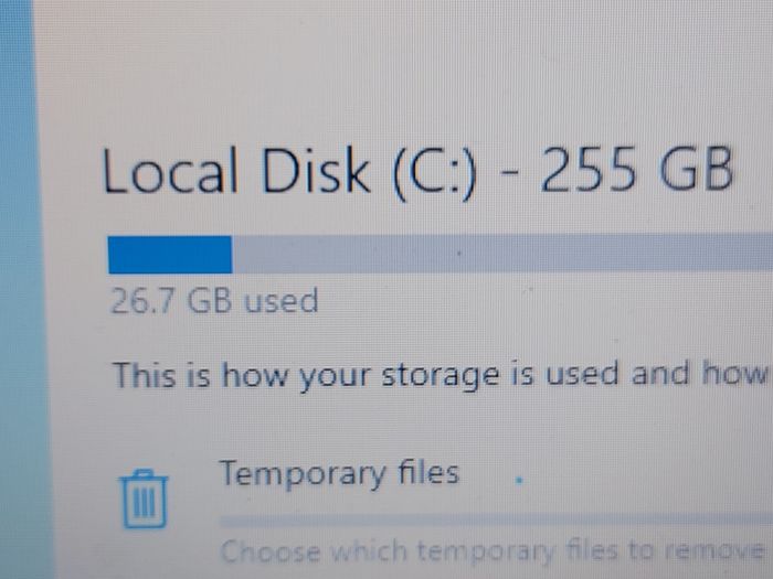 Toshiba Satellite C660-18C, Intel Celeron CPU 925, 2.3GHz, 4GB Ram, 255GB HDD, Windows 10, Microsoft Edge, Chrome and VLC