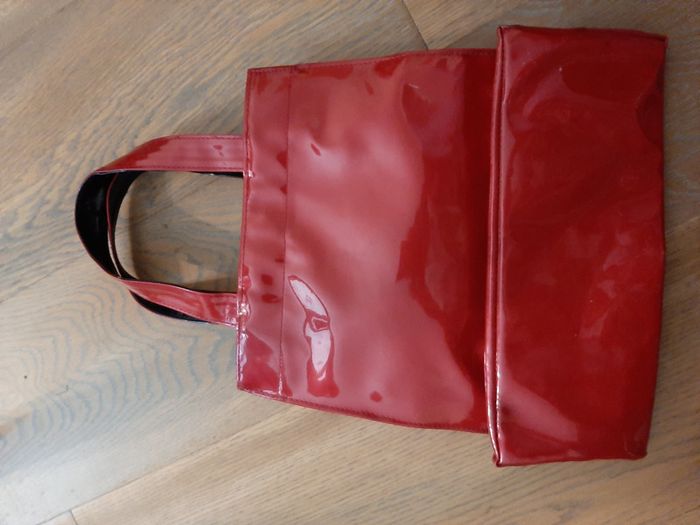 Red Harrods bag