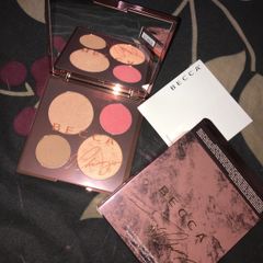 BNIB becca X Chrissy teigan glow face palette