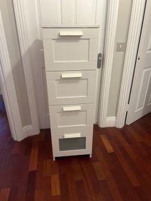 chest of drawers