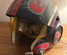 Star Wars X-Wing Pilot Poe Dameron Helmet - Disneyland Paris Edition