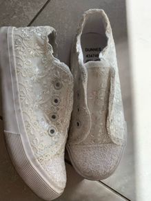 Trainers size UK 10 junior like new