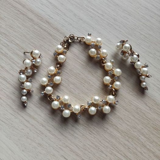 Bracelet and Earrings