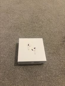 Apple AirPod gen 3