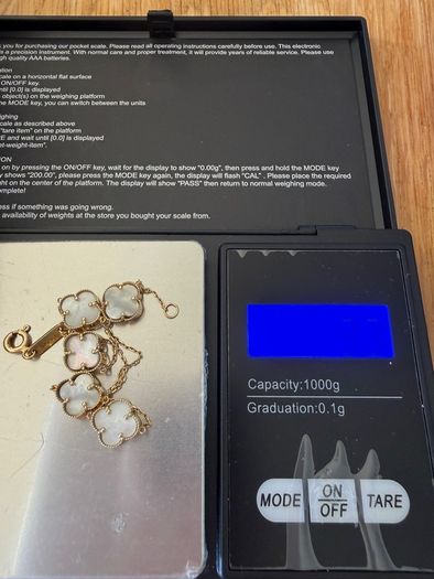 Clover MOP bracelet