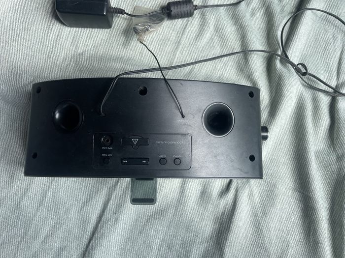 FREE iPod iPhone docking station speaker Philips