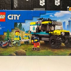 LEGO City 4x4 Off-Road Ambulance Rescue 40582 GWP