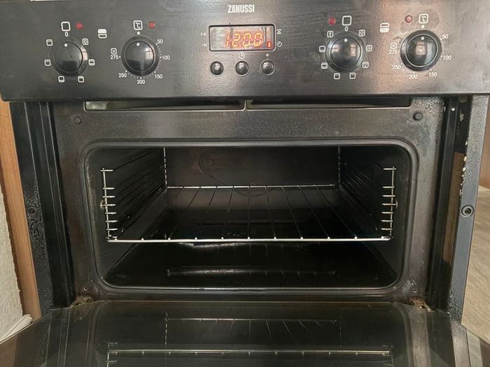 Zanussi built in double electric oven