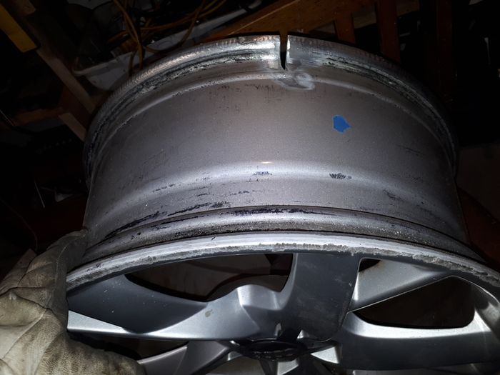 Welder available for Aluminium Welding,Alu wheels repair,E Scooter Aluminium Welding repairs,Cast Iron welding