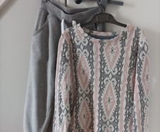 Girl Jumper Age 9-10