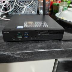Asus ultra small pc i5 9500T- 16 gb ram -256 nvme