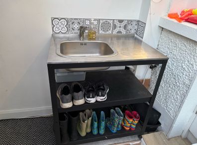 Outdoor sink