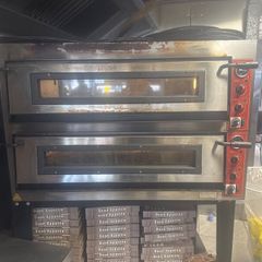 Pizza oven