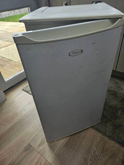 Freezer under counter