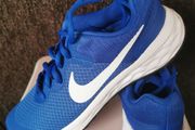 Unisex runners NEW size UK 4 and UK 5