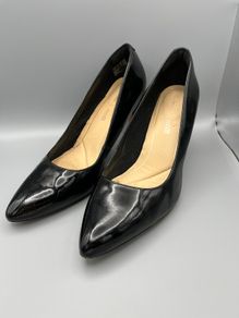 Clarks Textured Court Shoes - Black Patent - Size UK 5.5