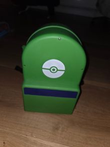 Pokemon carry case game