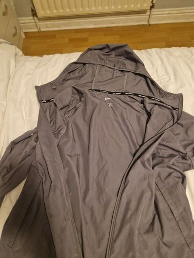 Nike Running Hooded Windbreaker Jacket